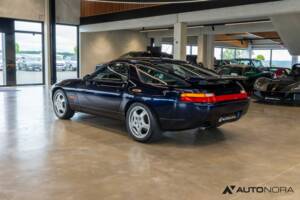 Afbeelding 2/50 van Porsche 928 GTS (1992)