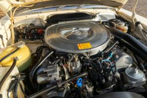 Bild 20/50 von Mercedes-Benz 380 SL (1982)