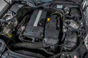 Bild 44/50 von Mercedes-Benz E 200 Kompressor T (2003)