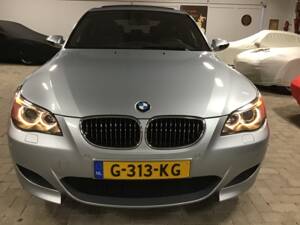 Imagen 13/25 de BMW M5 (2005)