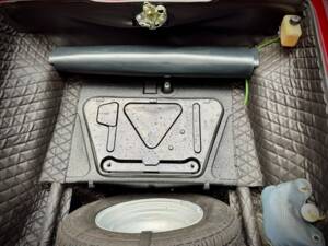 Imagen 17/21 de FIAT 850 Spider (1968)