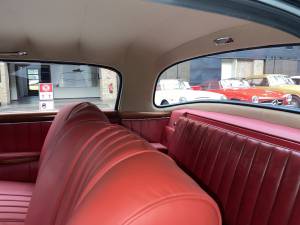 Image 18/38 of Mercedes-Benz 220 S (1959)