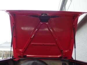 Image 60/99 de Jaguar XJS 5.3 V12 (1990)