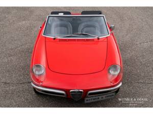 Image 9/29 of Alfa Romeo 1600 Spider Duetto (1967)
