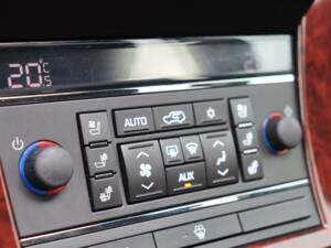 Bild 16/50 von Cadillac Escalade (2009)