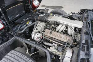 Afbeelding 37/45 van Chevrolet Corvette Convertible (1988)