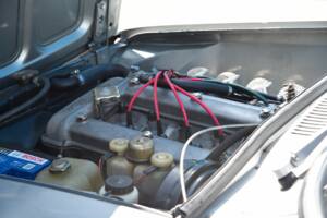 Image 18/24 of Alfa Romeo 1750 GT Veloce (1971)