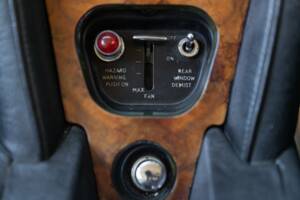 Image 44/50 of Bentley T 1 (1973)