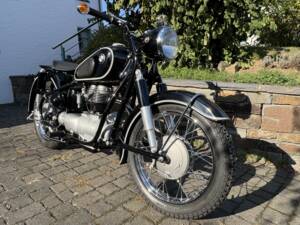 Image 5/10 of BMW R 27 (1966)