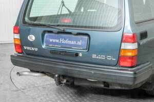 Immagine 28/50 di Volvo 240 GL (1990)