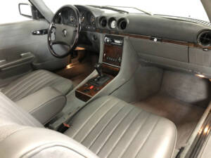 Imagen 25/36 de Mercedes-Benz 380 SL (1984)