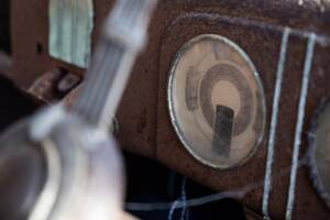 Image 59/134 of Ford V8 (1937)