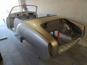 Image 6/14 de Volkswagen Karmann Ghia 1500 (1974)