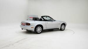 Image 2/15 de Mazda MX-5 1.6 (1992)