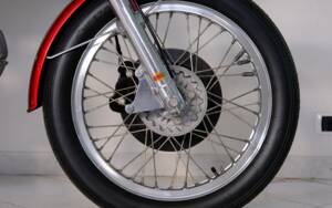 Immagine 2/96 di Ducati 750 GT (1974)