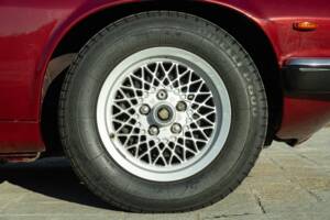 Image 19/50 de Jaguar XJ-S 3.6 (1988)