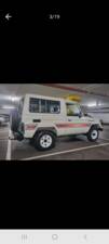 Immagine 2/19 di Toyota Land Cruiser Turbo LJ 70 (1987)
