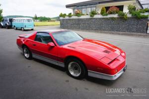 Bild 14/66 von Pontiac Firebird TransAm (1989)