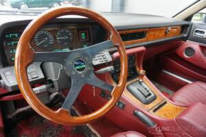 Image 35/61 de Jaguar Sovereign 3.6 (1987)