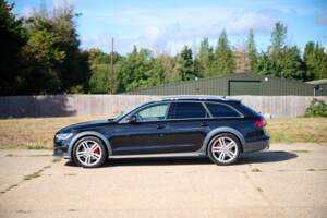 Imagen 24/50 de Audi A6 3.0 TDI allroad quattro (2012)