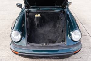 Image 39/52 of Porsche 911 Carrera 3.2 (1989)