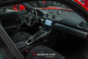 Image 16/23 of Porsche 718 Cayman GTS (2018)