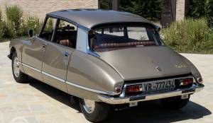 Immagine 2/16 di Citroën DS 23 Pallas IE (1973)