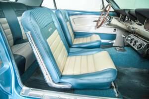 Image 12/50 of Ford Mustang 302 (1966)
