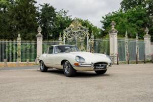Image 1/50 de Jaguar Type E 3.8 (1963)