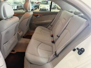 Image 12/14 of Mercedes-Benz E 200 Kompressor (2006)