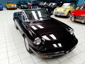 Immagine 7/55 di Alfa Romeo 2.0 Spider (1993)