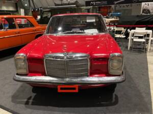 Bild 10/13 von Mercedes-Benz 220 D (1973)