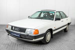 Image 18/50 of Audi 100 - 1.8 (1987)