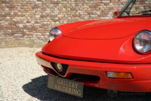 Immagine 19/50 di Alfa Romeo 2.0 Spider (1991)