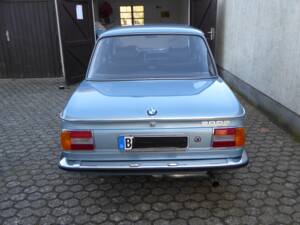 Image 3/9 of BMW 2002 (1974)