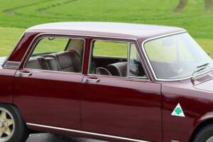 Image 16/50 of Alfa Romeo 1750 Berlina (1971)