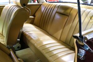 Bild 19/39 von Mercedes-Benz 220 SE b (1964)