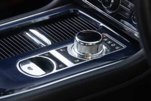Immagine 37/37 di Jaguar XJ 5.0 (2011)