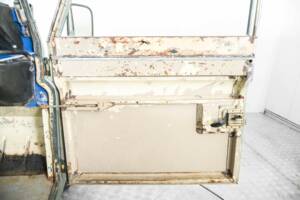 Image 33/50 of Land Rover 109 (1978)