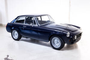 Image 4/41 of MG MGB GT V8 (1976)