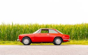 Image 4/53 of Alfa Romeo 2000 GT Veloce (1975)