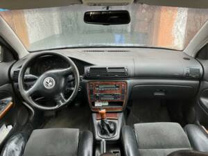 Image 14/20 de Volkswagen Passat Variant 1.9 TDI (1999)