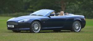 Image 8/50 of Aston Martin DB 9 Volante (2006)