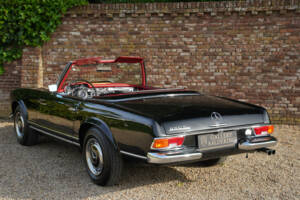 Image 13/50 de Mercedes-Benz 280 SL (1969)