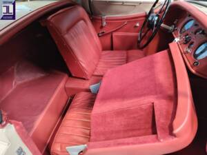 Image 49/74 of Jaguar XK 140 OTS (1956)