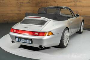 Image 16/19 of Porsche 911 Carrera (1997)