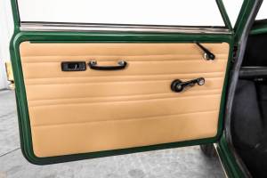 Image 22/50 of Mini 850 (1974)