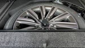 Image 54/61 of Land Rover Range Rover D350 (2025)