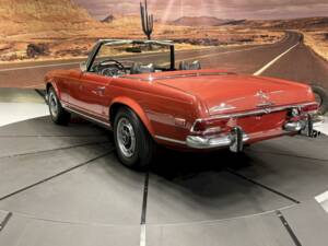 Image 4/35 de Mercedes-Benz 280 SL (1969)