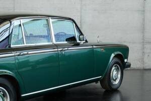 Imagen 34/50 de Rolls-Royce Silver Shadow II (1977)